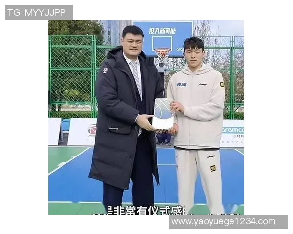 姚明携手宝马展现篮球与汽车的完美融合引领未来运动与科技的创新之路