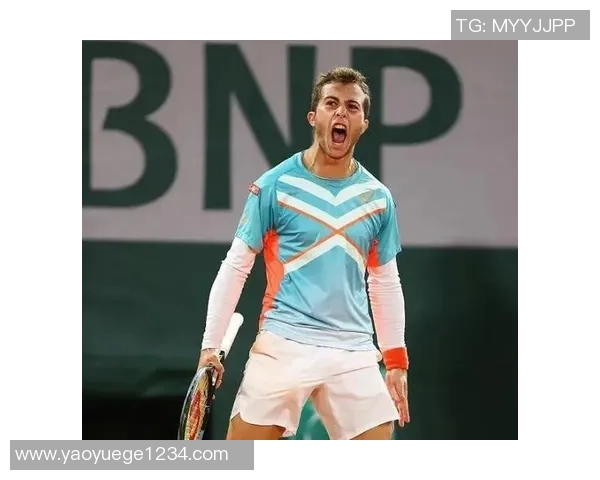 重庆网球队边路渗透战术解析与实战应用探讨