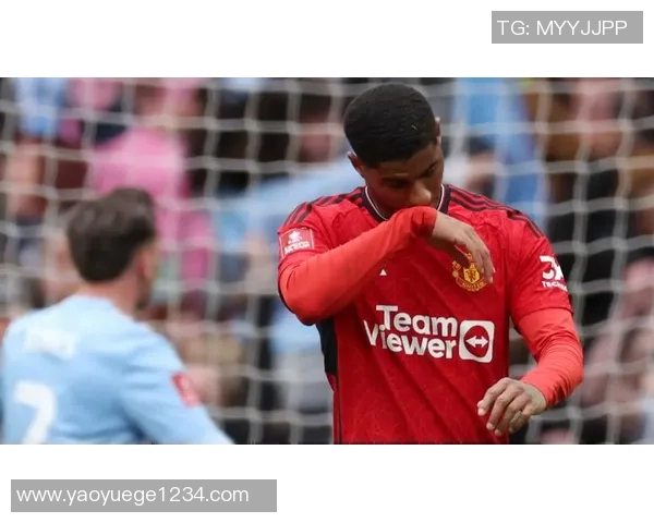 英超激战曼联小胜巴萨点球大战引发全场狂欢数据分析揭示关键时刻