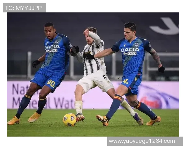 世界杯精彩对决那不勒斯与本菲卡战成平局补时进球引发全场狂欢