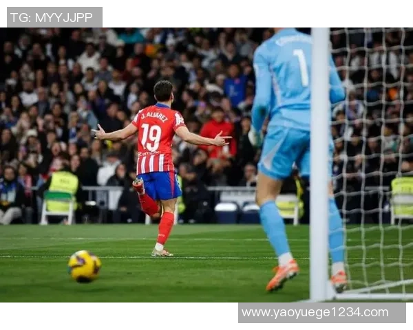 友谊赛巴黎圣日耳曼与马竞战平乌龙球引发全场热议与争议判罚