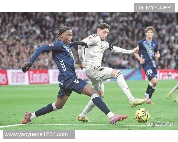 皇马在世界杯中大胜里昂5-0球星帽子戏法点燃全场热情与转会传闻 皇马在世界杯中大胜里昂5-0球星帽子戏法点燃全场热情与转会传闻